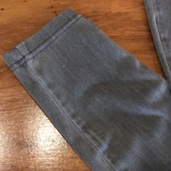 HUE, Heather Gray Skinny Leg Jeggings, Size 6/8 Item #2133 - Picture 2 of 4